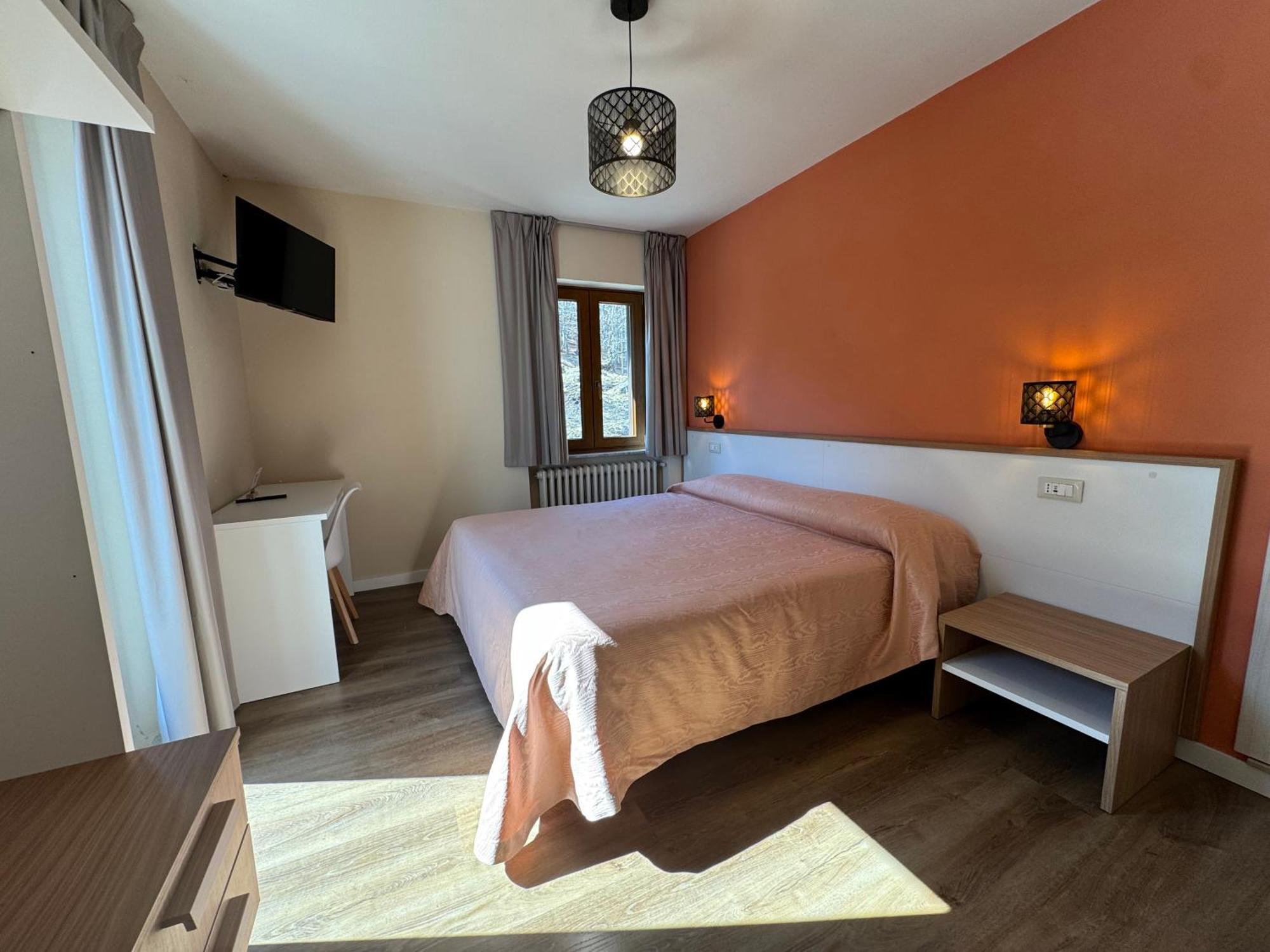 Hotel La 2*